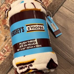 Hershey's S'mores Plush Throw Blanket